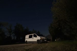 Mein Bus bei Nacht am Brauneck
